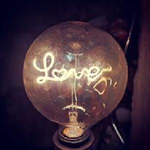 luminaires de plafond et lampes à poser